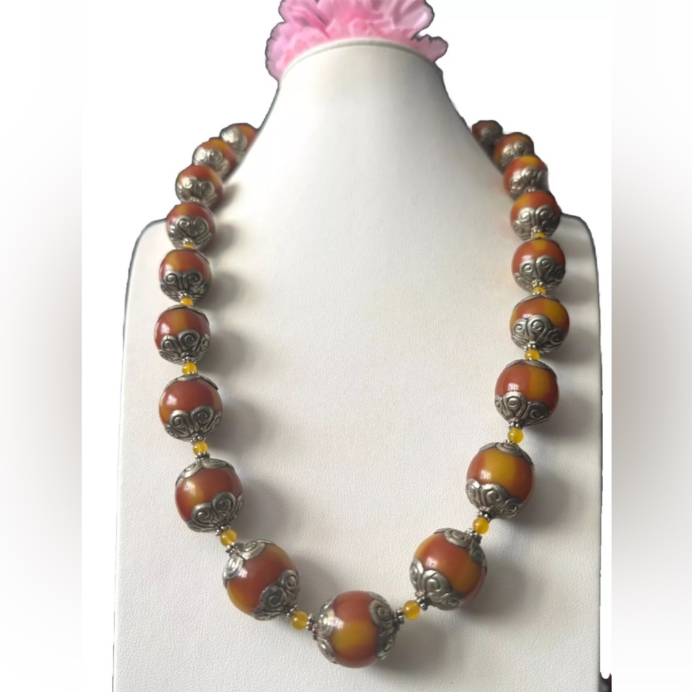 Vintage Style Ethnic Tibetan Tribal Theme Amber Resin Beads,Silver Cap Necklace